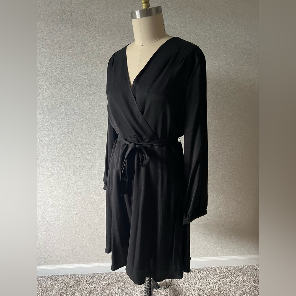 NWT Banana Republic Black Long Sleeve Wrap Dress - Picture 3 of 9